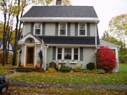 10 Terrace Ave, Newton, MA 02461-1427