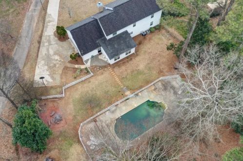 2544 Dukes Cir, Conyers GA  30013-1932 exterior