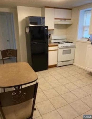 86 Frederick St, Belleville NJ  07109-1105 exterior