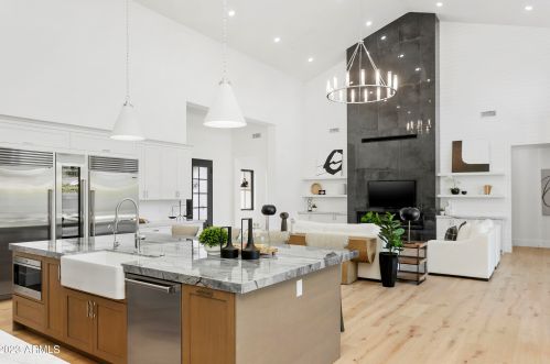 222 Belmont Ave, Phoenix AZ  85021-7229 exterior