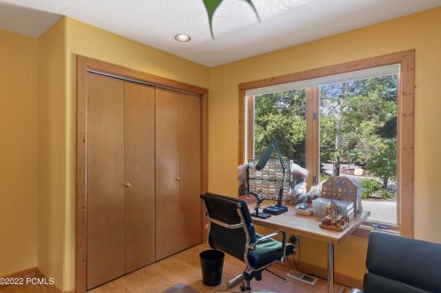 5063 Mdw Dr, Park City UT 84060-6813 exterior