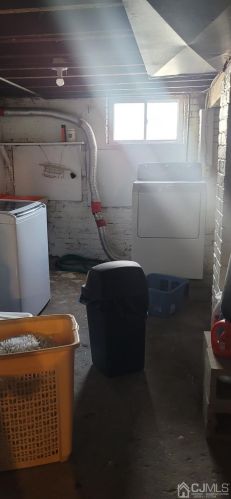 48 Chrome Ave, Carteret NJ  07008-3402 exterior