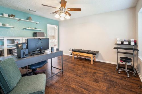 510 Country Vw Ln, Garland TX 75043-5614 exterior