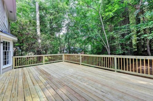 2349 Leisure Lk Dr, Atlanta GA 30338-5319 exterior