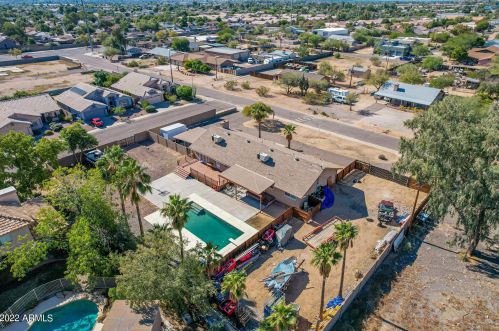 18739 30th St, Phoenix AZ  85050-3409 exterior