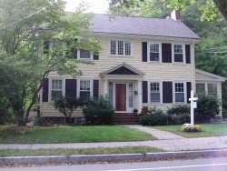 1464 Beacon St, Newton, MA 02468-1613