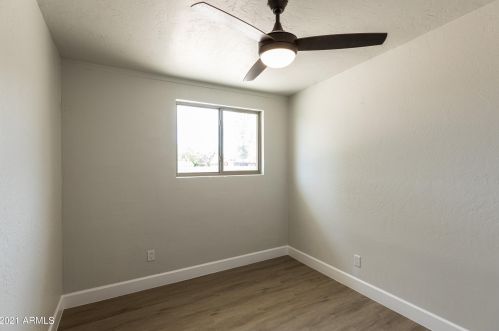 2571 Captain Dreyfus Ave, Phoenix AZ  85032-5914 exterior