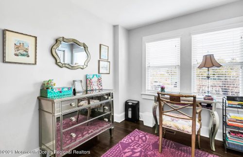 72 Rumson Rd, Little Silver NJ 07739-1332 exterior