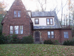 80 Atwood Ave, Newton, MA 02460-2202