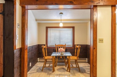 140 Norfolk St, Worcester MA 01604-2910 exterior