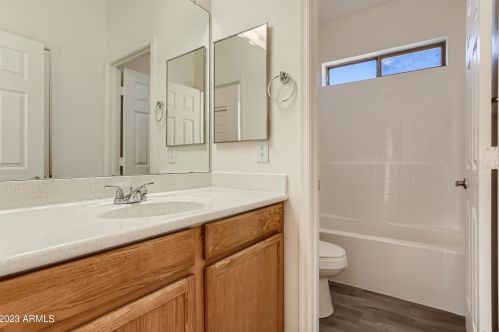 5814 9 Dr, Phoenix AZ 85041-3986 exterior