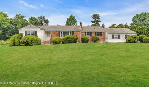 267 Rumson Rd, Little Silver NJ 07739-1657 exterior