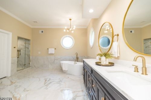 2 Kelsey Farm Rd, Milford NJ 08848-2164 exterior