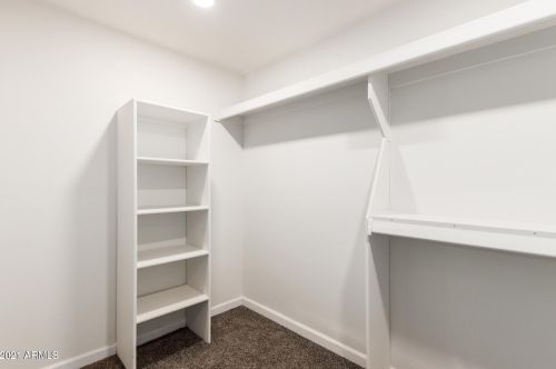 1427 El Camino Dr, Phoenix AZ 85051-4626 exterior