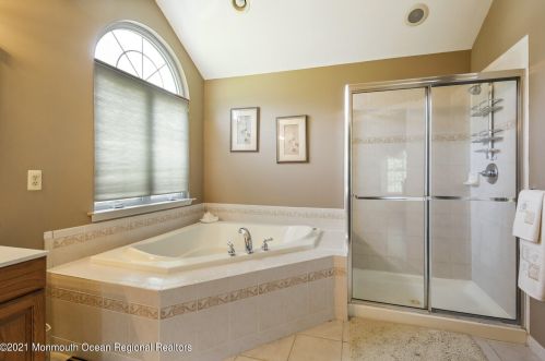 22 Palamino Dr, Jackson Twp NJ  08527-1382 exterior