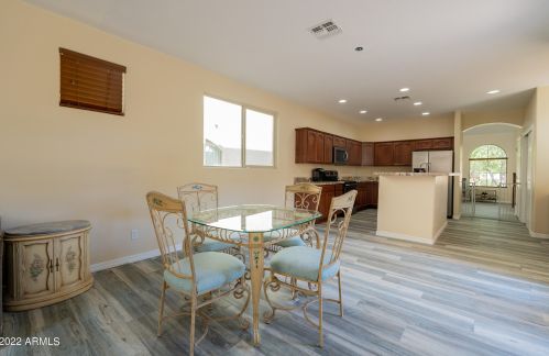 1847 Dunbar Dr, Phoenix AZ  85042-6856 exterior