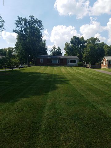 3607 Hillcreek Rd, Louisville, KY 40220-2103