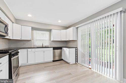 681 Washington Ave, West Deptford NJ  08096-3544 exterior