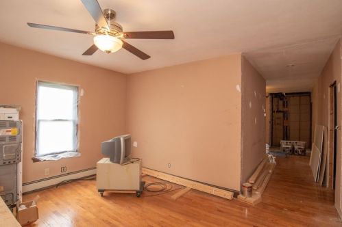 94 Langley St, Fall River MA 02720-4004 exterior