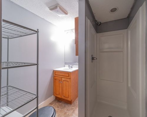 680 Granville Rd, Montgomery MA 01085-3942 exterior