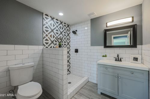 2201 65 Dr, Phoenix AZ 85033-1605 exterior