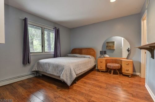 364 Skyline Lk Dr, Skyline Lakes NJ 07456-1943 exterior