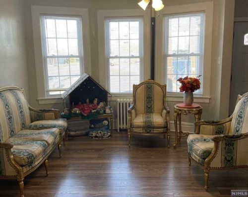 194 Devon Ter, Kearny NJ  07032-3917 exterior