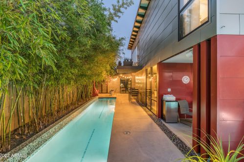 4028 45th St, Phoenix AZ 85044-6060 exterior