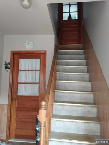 57 New Lawn Ave, Kearny NJ 07032-2207 exterior