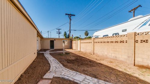 2136 Bethany Home Rd, Phoenix AZ 85015-1938 exterior