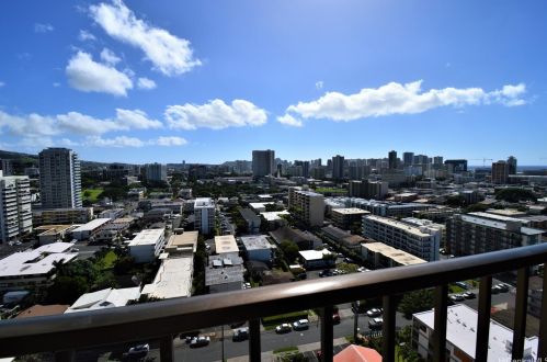 1571 Piikoi St, Honolulu HI 96822-4085 exterior