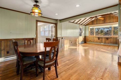 1140 Webster St, Needham MA 02494-2431 exterior