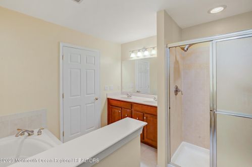 92 Brookfield Dr, Jackson Twp NJ  08527-3876 exterior