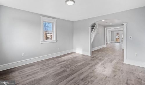 460 Crown Point Rd, West Deptford NJ  08086-2124 exterior