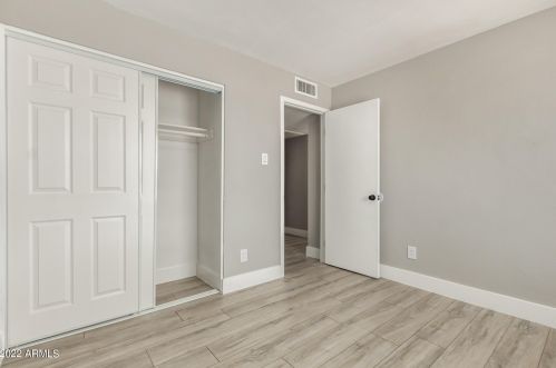 5227 47 St, Phoenix AZ 85040-4159 exterior