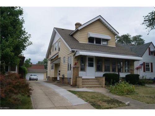 6618 Thornton Dr, Cleveland, OH 44129-4139