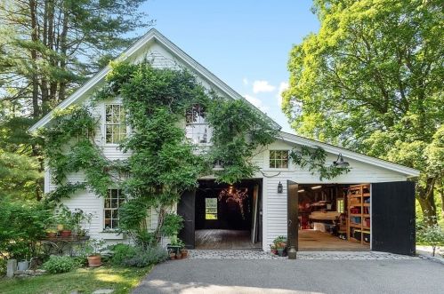 438 Main St, Acton MA  01720-3810 exterior