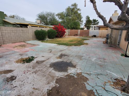 6708 Catalina Dr, Phoenix AZ 85018-7214 exterior