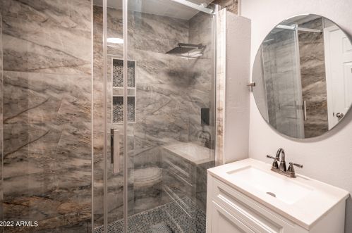 815 Carter Rd, Phoenix, AZ 85042-5531