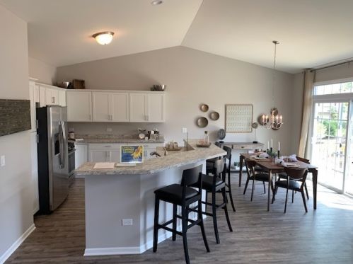 129 Barbers Corner Rd, Lemont IL 60440-2069 exterior