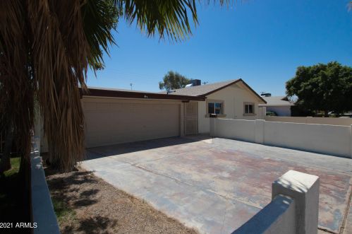 4739 39th Dr, Phoenix AZ  85019-2905 exterior