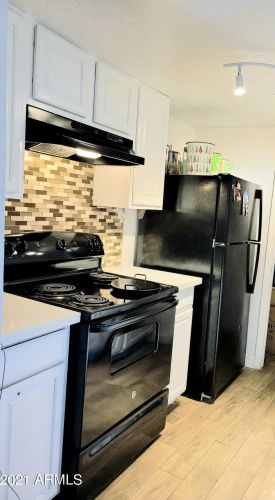 5432 Belleview St, Phoenix AZ 85043-1716 exterior