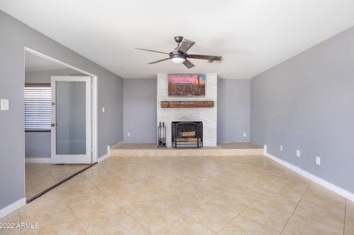 13222 37 Pl, Phoenix AZ 85050-8309 exterior