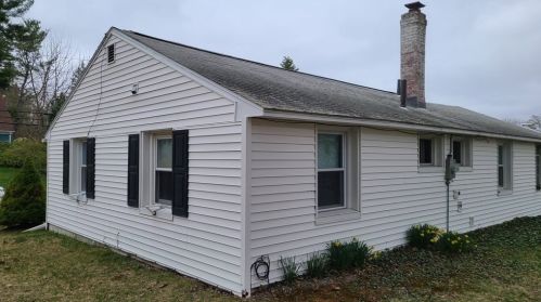 63 Parkton Ave, Worcester, MA 01605-1007