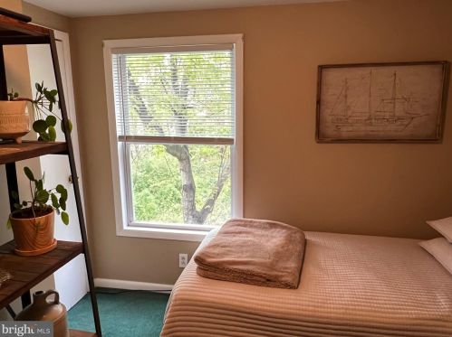 623 Wesley Ave, West Deptford NJ 08063-1247 exterior