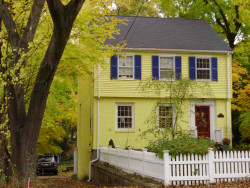 1106 Walnut St, Newton, MA 02461-1264