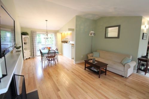 42 Alcott Cir, Taunton, MA 02780-1058