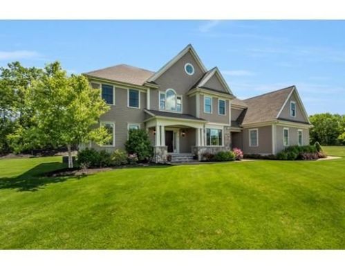 28 Castle Rd, Norfolk, MA 02056-1773