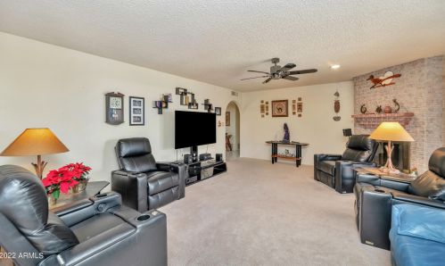 219 Carol Ann Way, Phoenix AZ 85032-4060 exterior