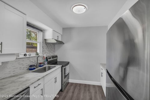 2537 Lexington Ct, Jackson Twp NJ 08527-5033 exterior